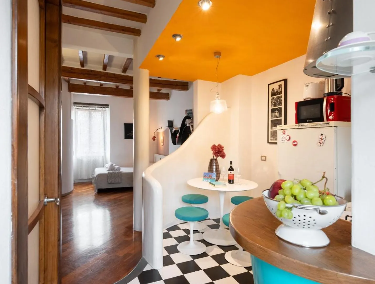 Keys Of Italy - Barbi 16 - A Unique Studio In Florence!